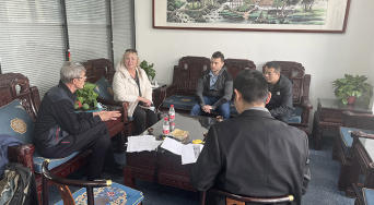 The customer from Suriname purchased 300 tons of rebar